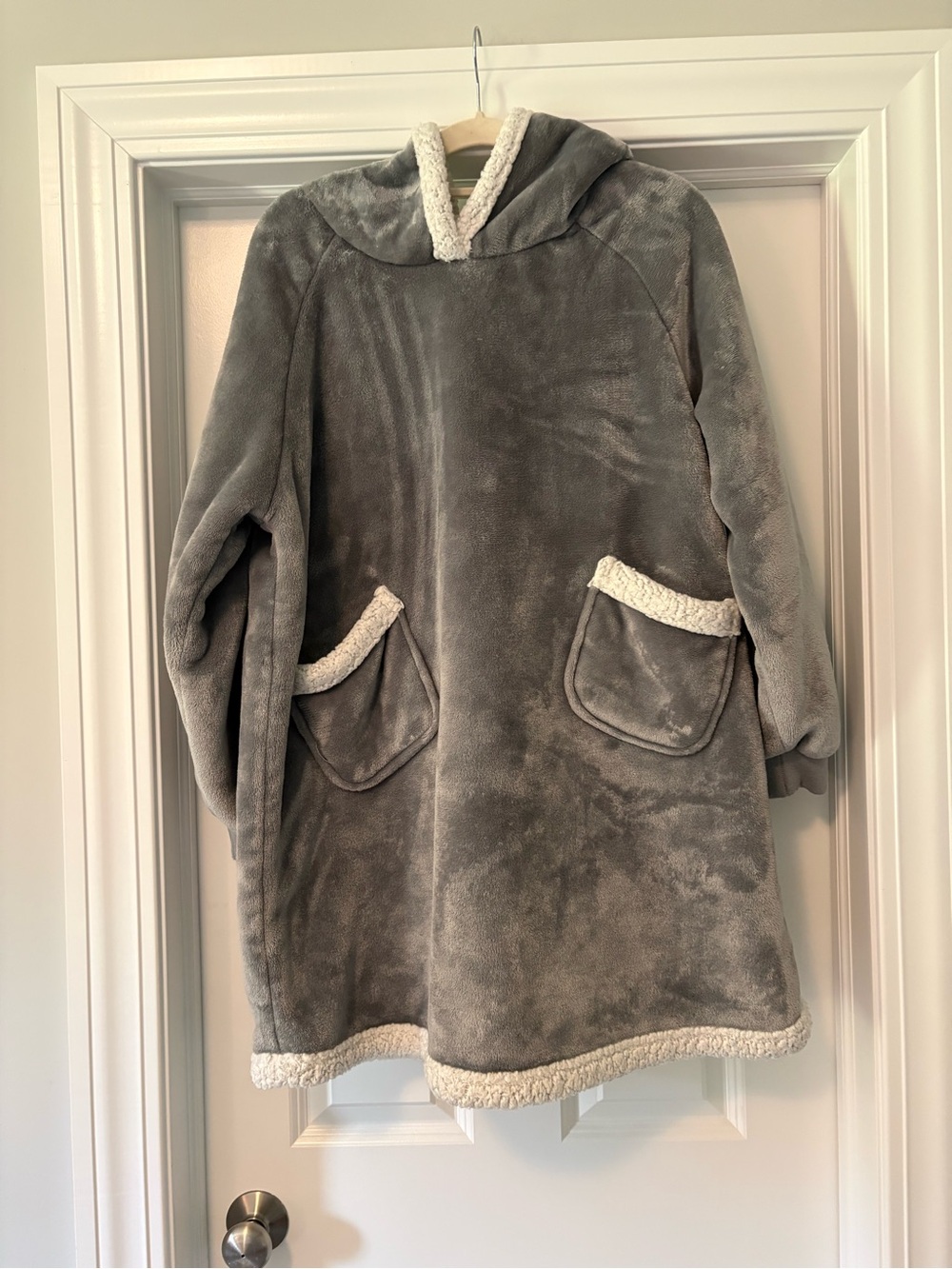 BedSure Cozy Hooded Sherpa Jacket - Gray